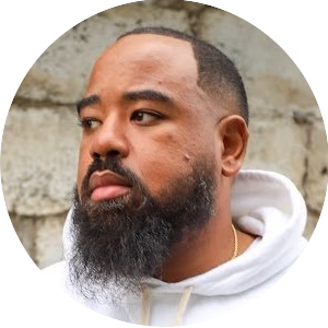 Du'An Lightfoot, apresentador de The Big Dev Theory