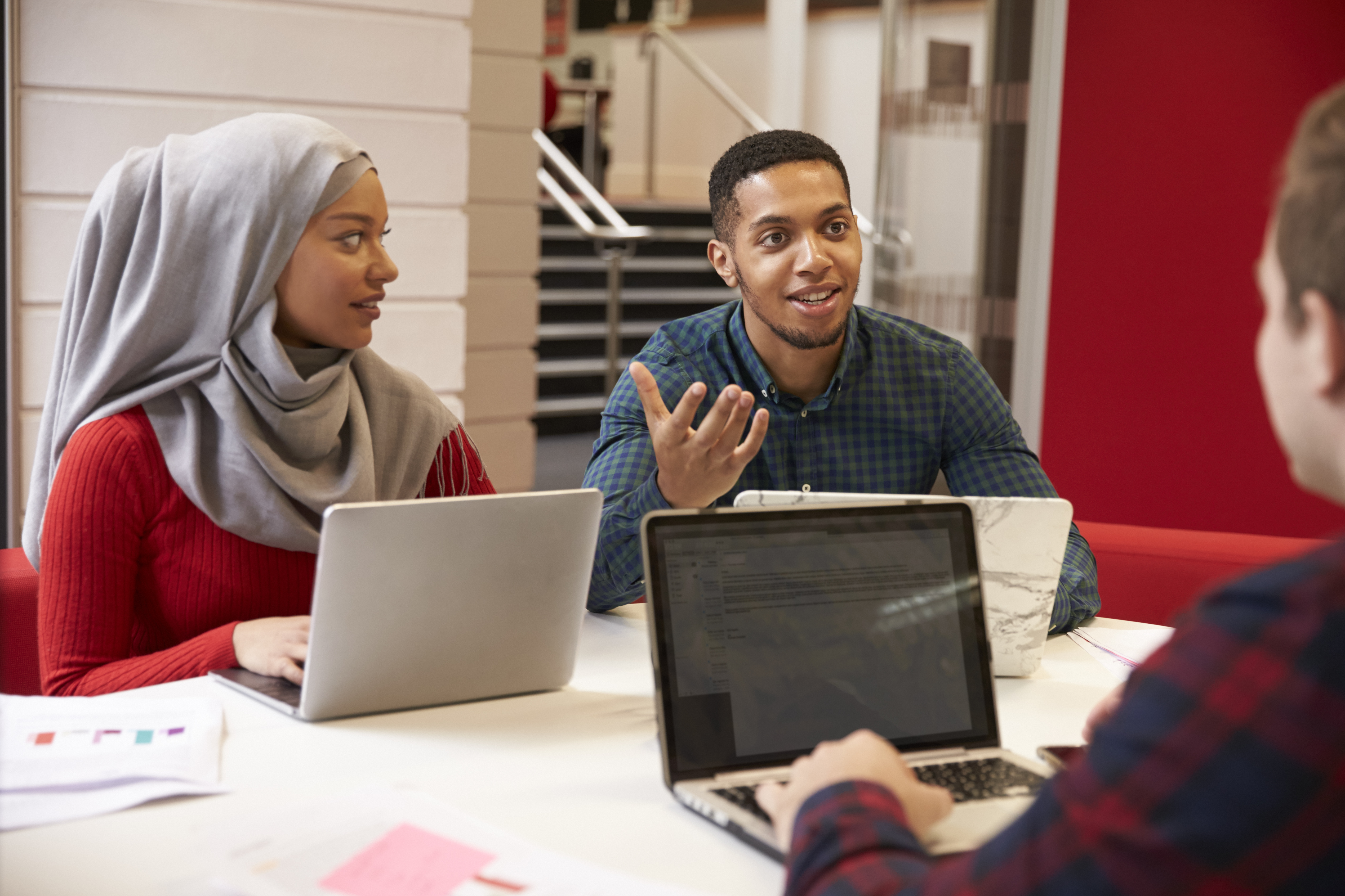 Missing alt text value