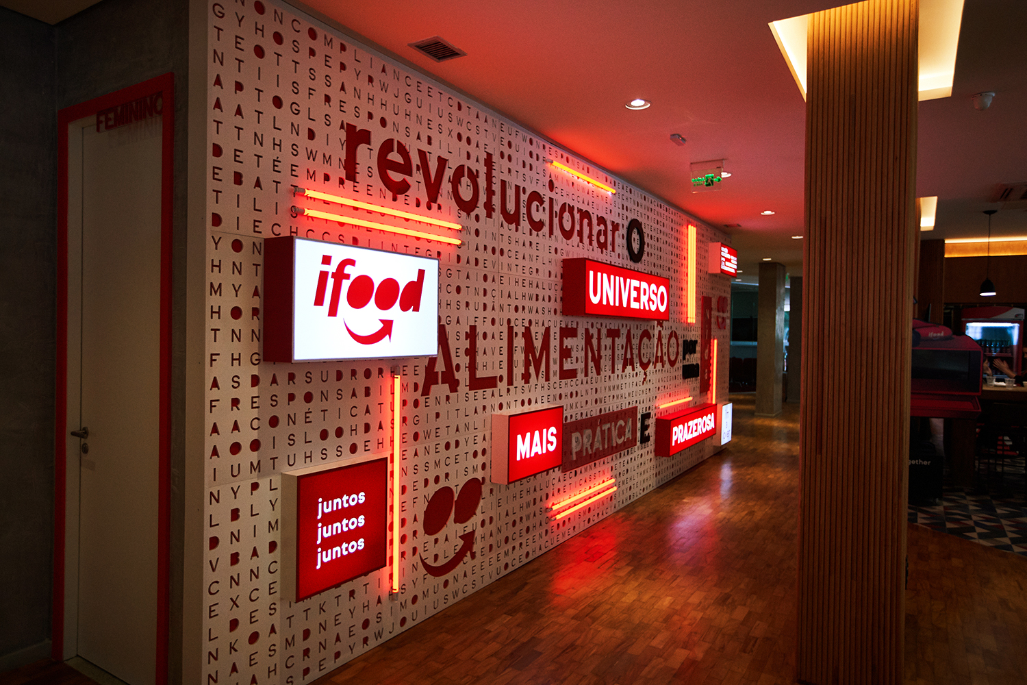 Missing alt text value