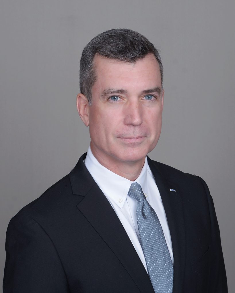 Directeur de la s&eacute;curit&eacute; nationale chez Amazon Web Services (AWS)